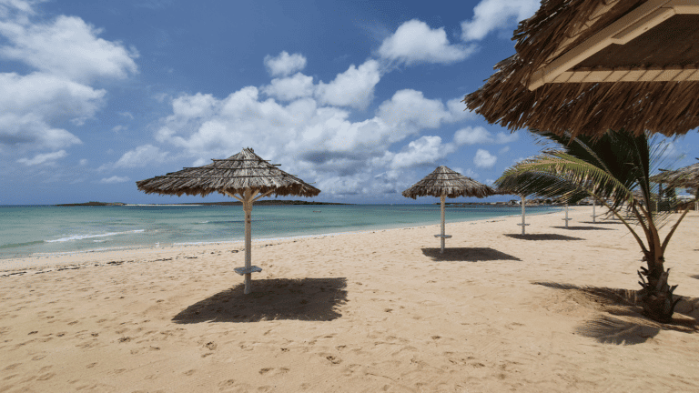 Praia do Estoril - Boa Vista deve figurar entre os planos no guia de viagem para Cabo Verde